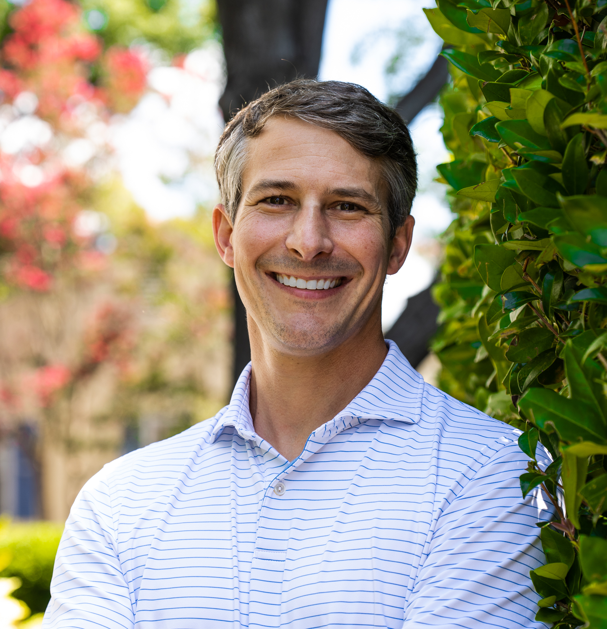 Headshot of Dr. Josh Summers, Doctor of Dental Medicine at Spartanburg Family Dentistry.